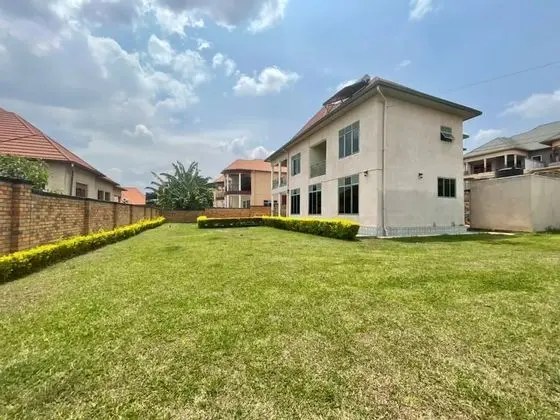 Ortak Ranzalı Oda, 1 Yatak Odası, Buzdolabı