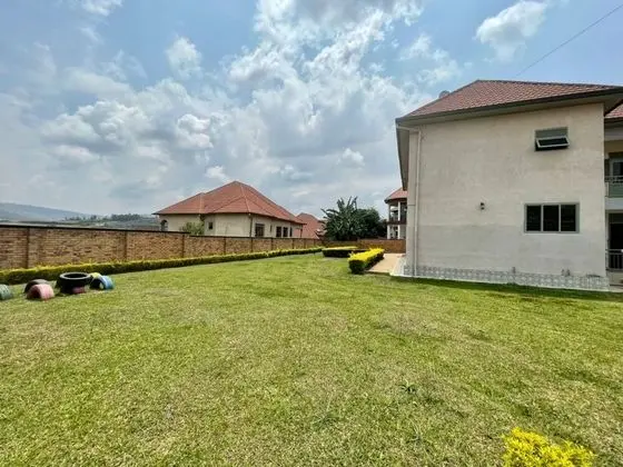 Ortak Ranzalı Oda, 1 Yatak Odası, Buzdolabı