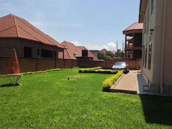 Ortak Ranzalı Oda, 1 Yatak Odası, Buzdolabı