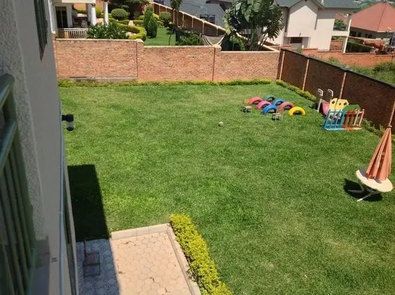 Ortak Ranzalı Oda, 1 Yatak Odası, Buzdolabı