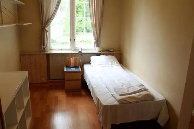 Tek Kişilik Oda, Ortak Banyo