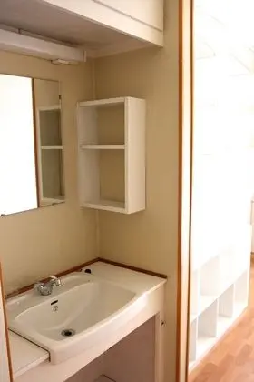 Tek Kişilik Oda, Ortak Banyo