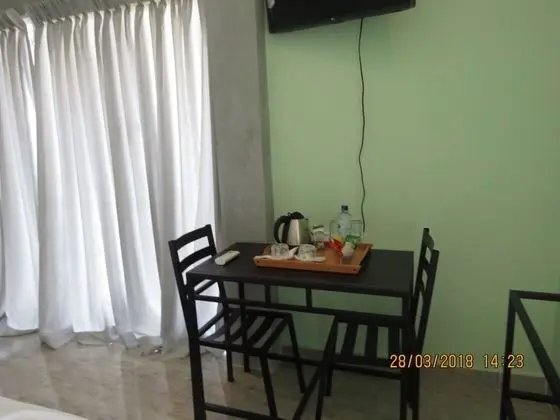 Luxury Tek Büyük Yataklı Oda, 6 Yatak Odası