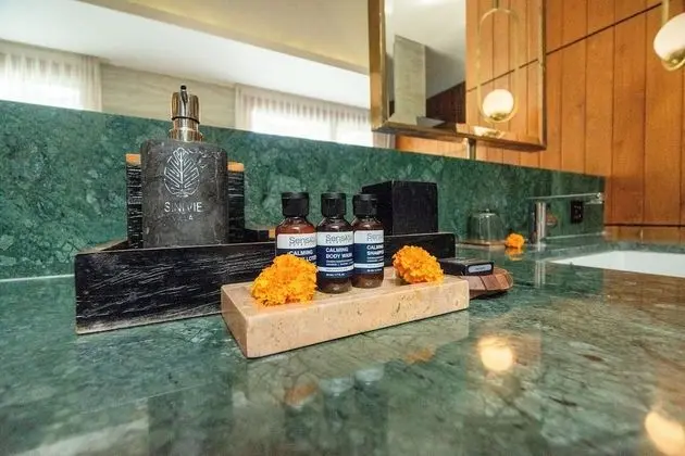 Grand Smart 1 Bedroom Villa with Private Pool & Hot Tub