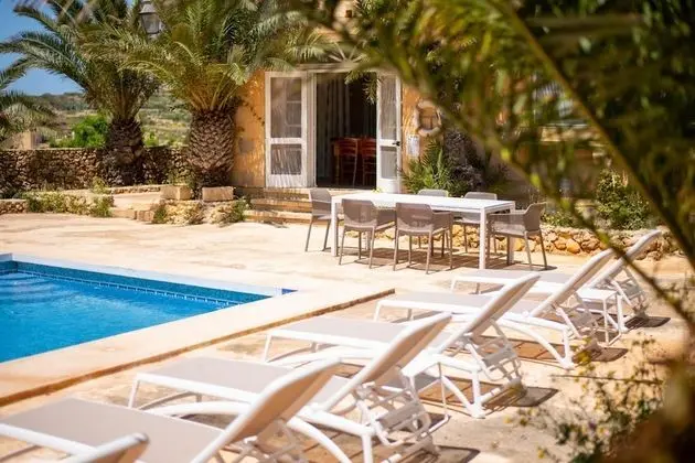 Villa, Sigara İçilebilir