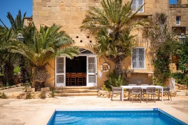 Villa, Sigara İçilebilir