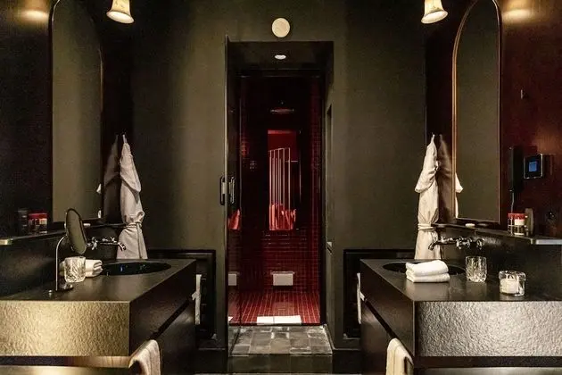 Signature Süit, 1 En Büyük (King) Boy Yatak, Havuz Kullanımı