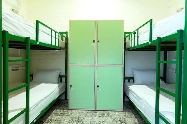 4 Beds Mixed Dormitory