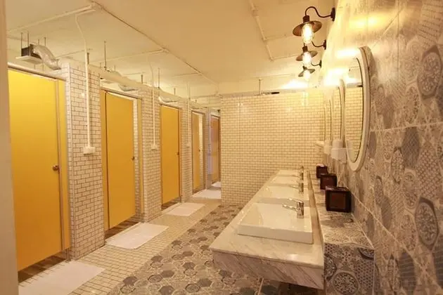 4 Beds Mixed Dormitory