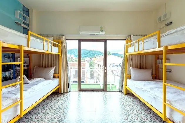 6 Beds Mixed Dormitory