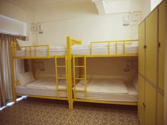 6 Beds Mixed Dormitory