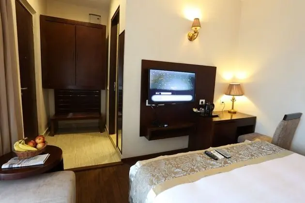 Luxury Oda, 1 En Büyük (King) Boy Yatak