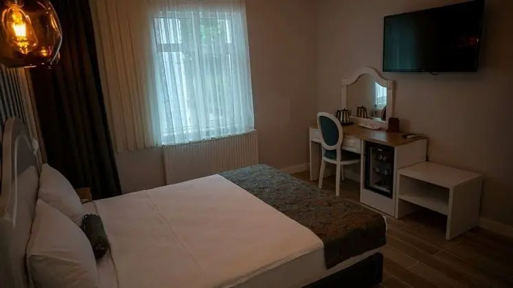 Deluxe Kara Manzaralı