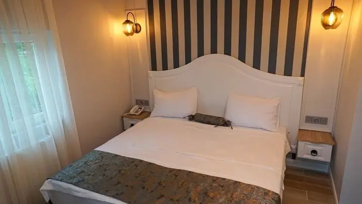 Deluxe Kısmi Deniz Manzaralı