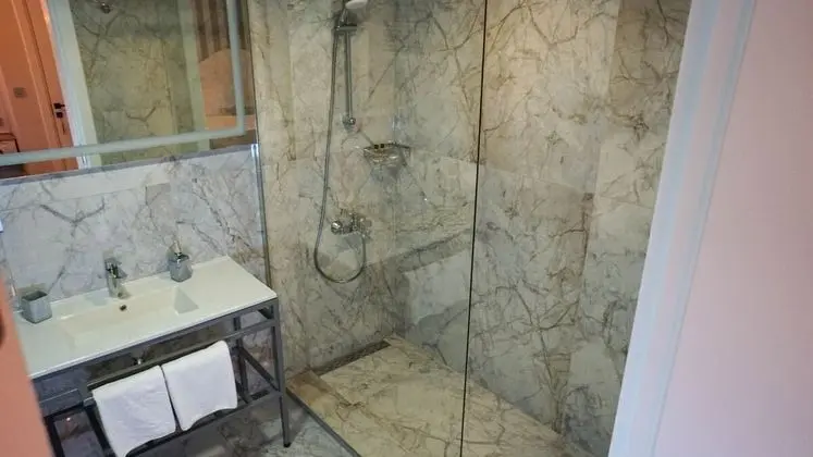 Standart Oda Üç Kişilik