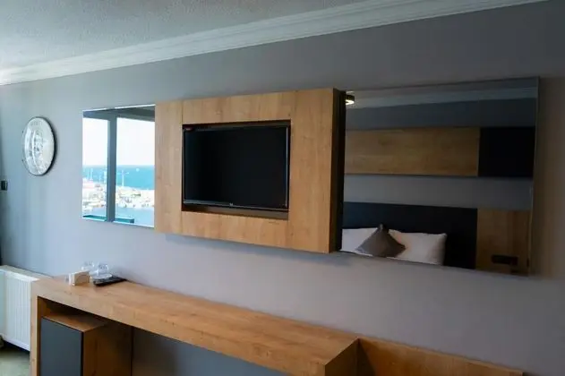Triple, Bahçe Manzaralı