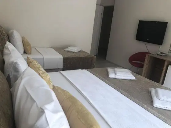 Triple, Şehir Manzaralı