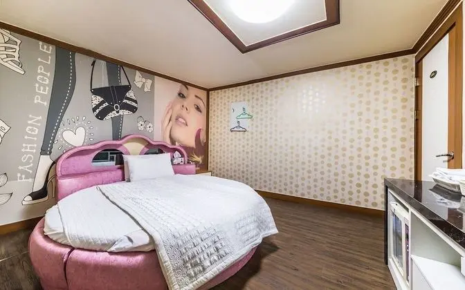 Oda (General room)