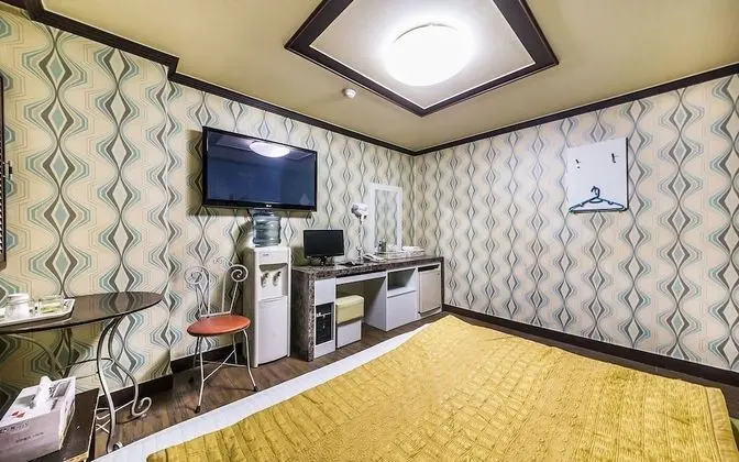 Oda (General room)