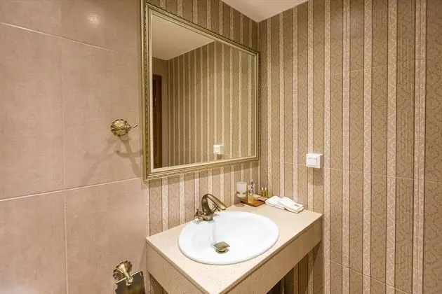 Standard Üç Kişilik Oda