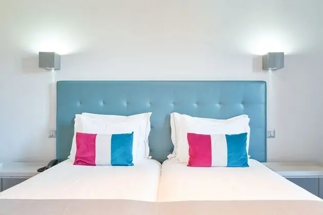 Tek Büyük veya İki Ayrı Yataklı Oda