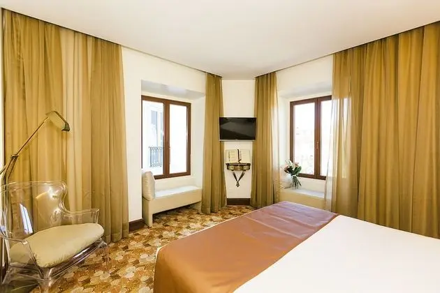 Junior Süit, 1 En Büyük (King) Boy Yatak