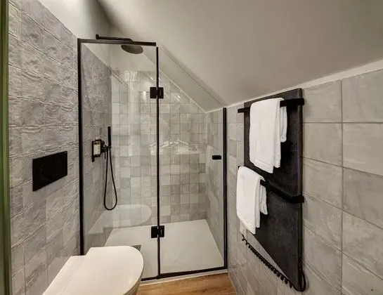 Economy Oda, 1 Çift Kişilik Yatak, Sigara İçilmez, Asma Kat