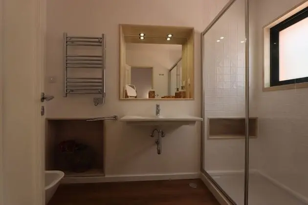 Superior Tek Büyük veya İki Ayrı Yataklı Oda