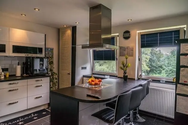 Luxury Apart Daire, Bahçe Manzaralı