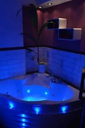 Luxury Apart Daire, Bahçe Manzaralı