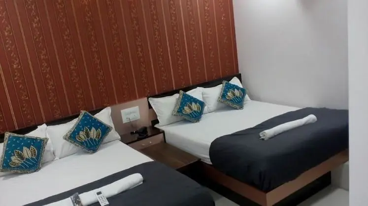 Deluxe Dört Kişilik Oda