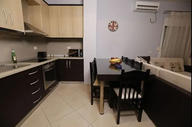 Apart Daire, 2 Yatak Odası, Balkon