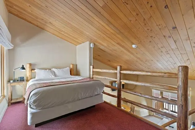 Çatı Katı (Loft), Sigara İçilmez, Dağ Manzaralı