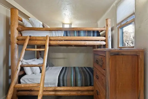 Çatı Katı (Loft), Sigara İçilmez, Dağ Manzaralı