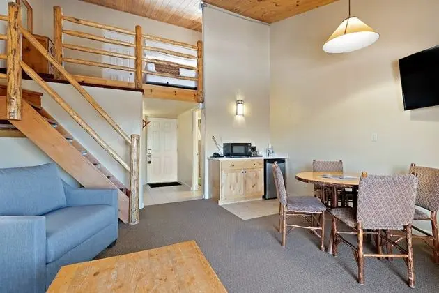 Çatı Katı (Loft), Sigara İçilmez, Dağ Manzaralı