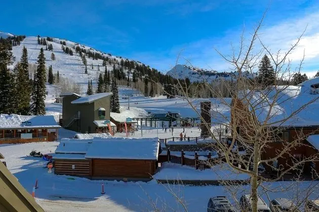 Çatı Katı (Loft), Sigara İçilmez, Dağ Manzaralı