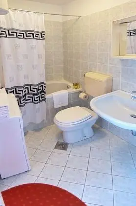 Apart Daire, 1 Yatak Odası, Balkon, Bahçe Manzaralı