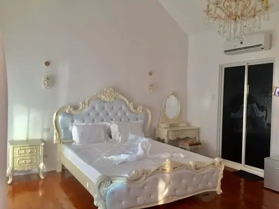 Oda, 1 En Büyük (King) Boy Yatak, Havuz Manzaralı