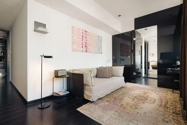 Oda (Sir Residence)