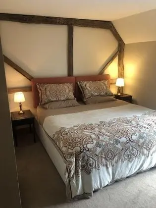 Tek Büyük Yataklı Oda, Banyolu/Duşlu