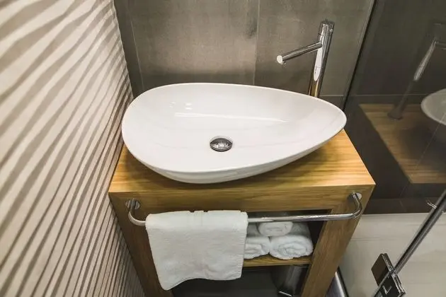 Stüdyo, Bahçe Manzaralı