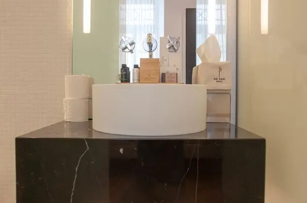Standard Tek Büyük veya İki Ayrı Yataklı Oda