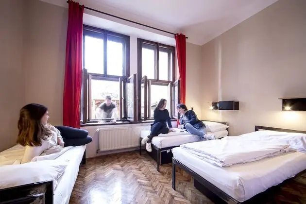 2 beds in 6 bed dorm