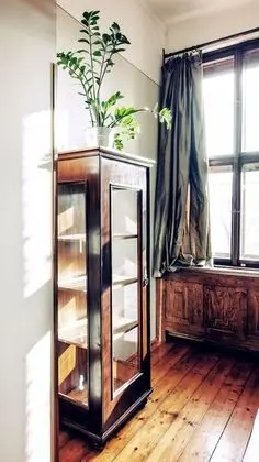 İki Ayrı Yataklı Oda, Ortak Banyo