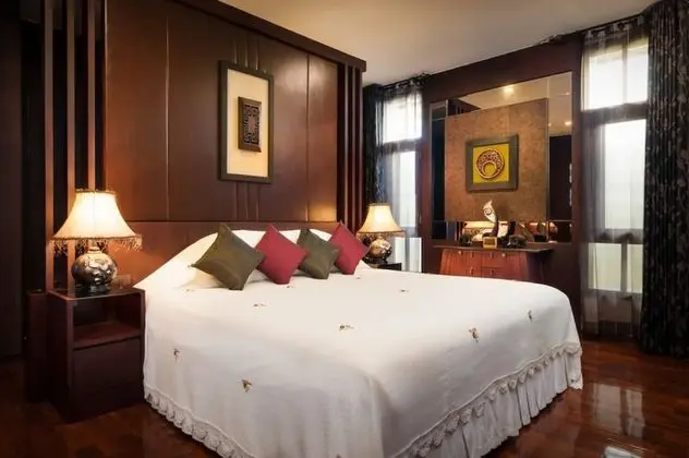 S Class Suite