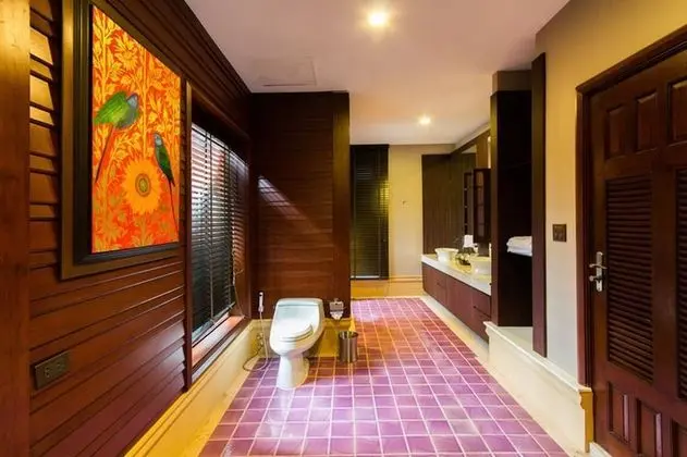 S Class Suite