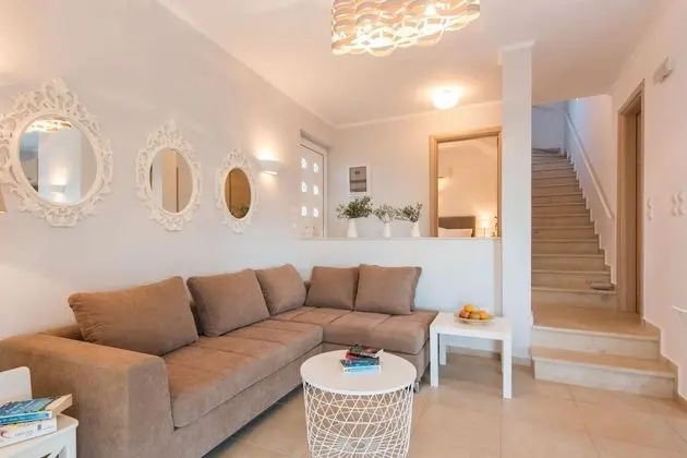 Superior Villa, 3 Yatak Odası, Kişiye Özel Havuzlu, Deniz Manzaralı