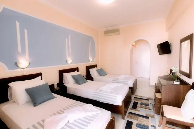 Standard Üç Kişilik Oda