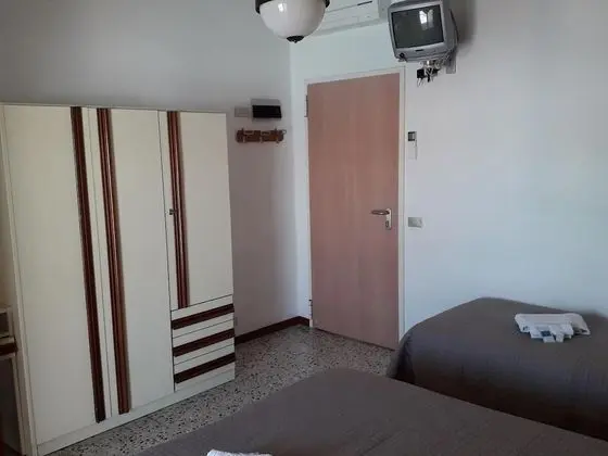 Tek Büyük veya İki Ayrı Yataklı Oda