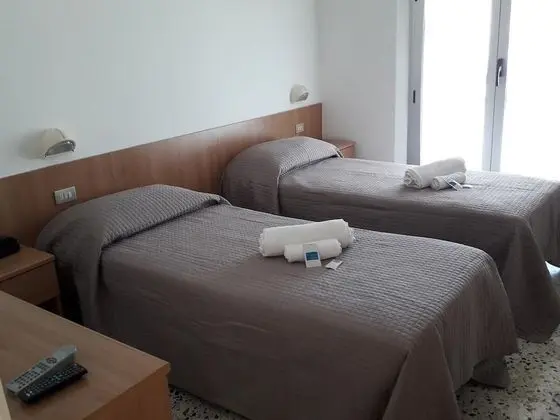 Tek Büyük veya İki Ayrı Yataklı Oda